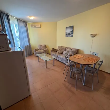 Menada Amadeus 1 Apartments, Sunny 阳光海滩