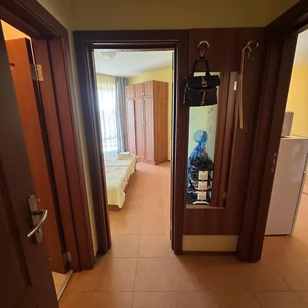 Menada Amadeus 1 Apartments, Sunny * Σάνι Μπιτς